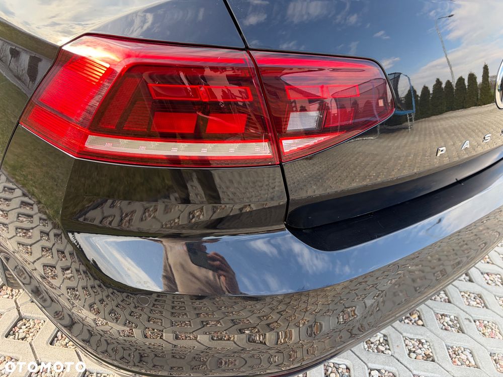 Volkswagen Passat 2.0 TDI SCR DSG Comfortline - 16