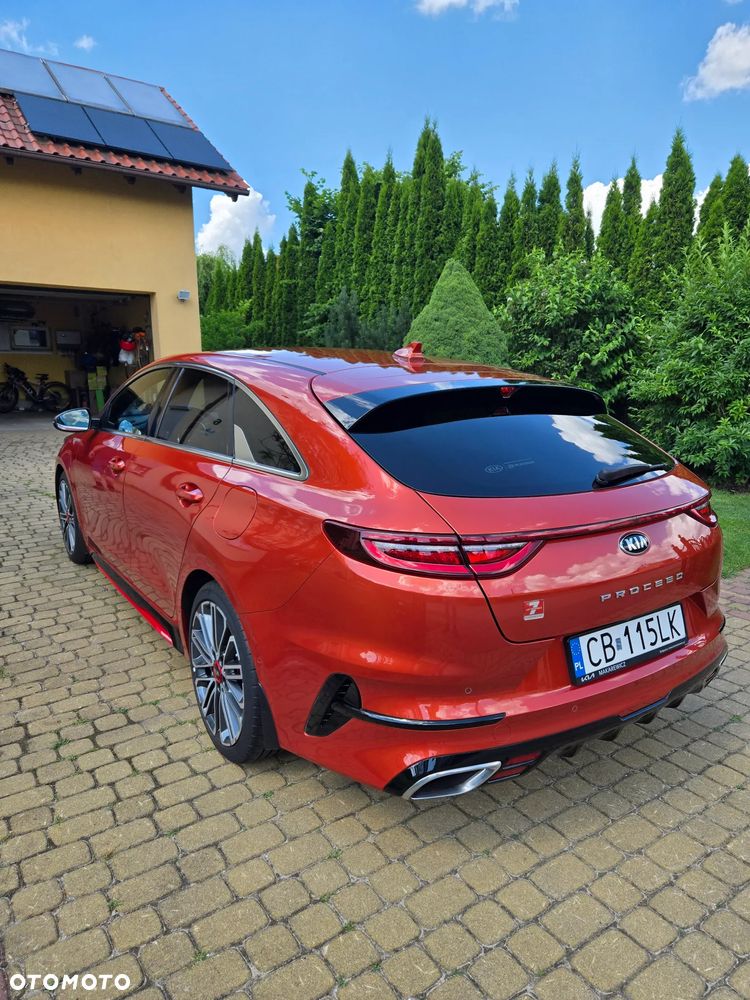 Kia ProCeed - 2