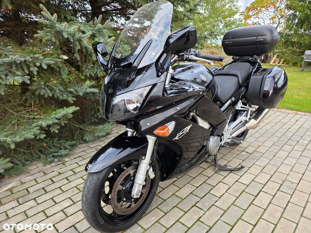 Yamaha FJR - 29