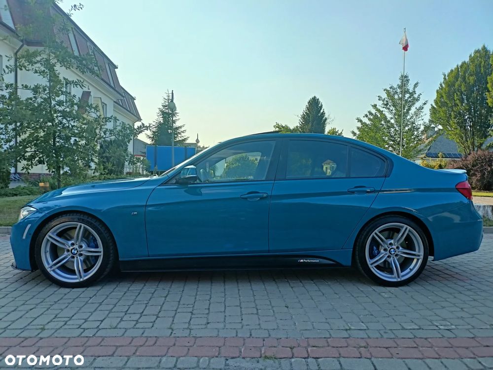 BMW Seria 3 335i xDrive Edition Sport - 6