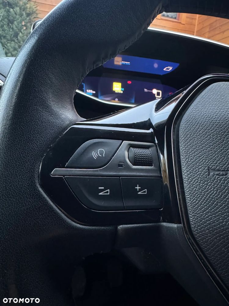 Peugeot 2008 1.2 PureTech Allure S&S - 27