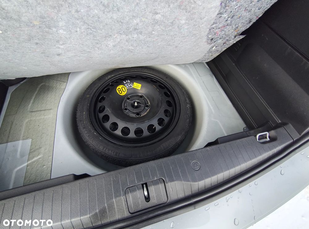 Opel Meriva 1.4 T Cosmo - 26