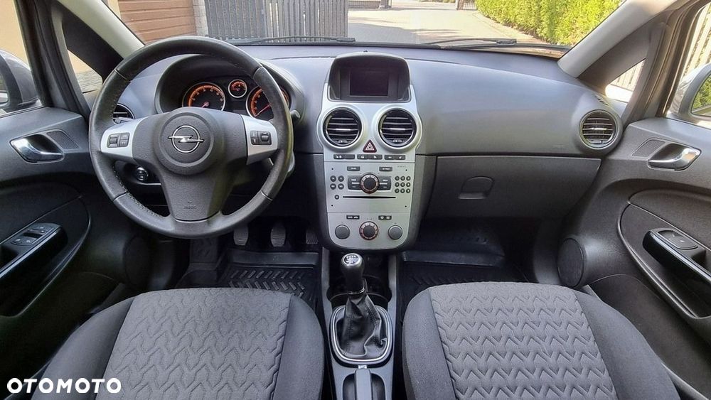 Opel Corsa - 12
