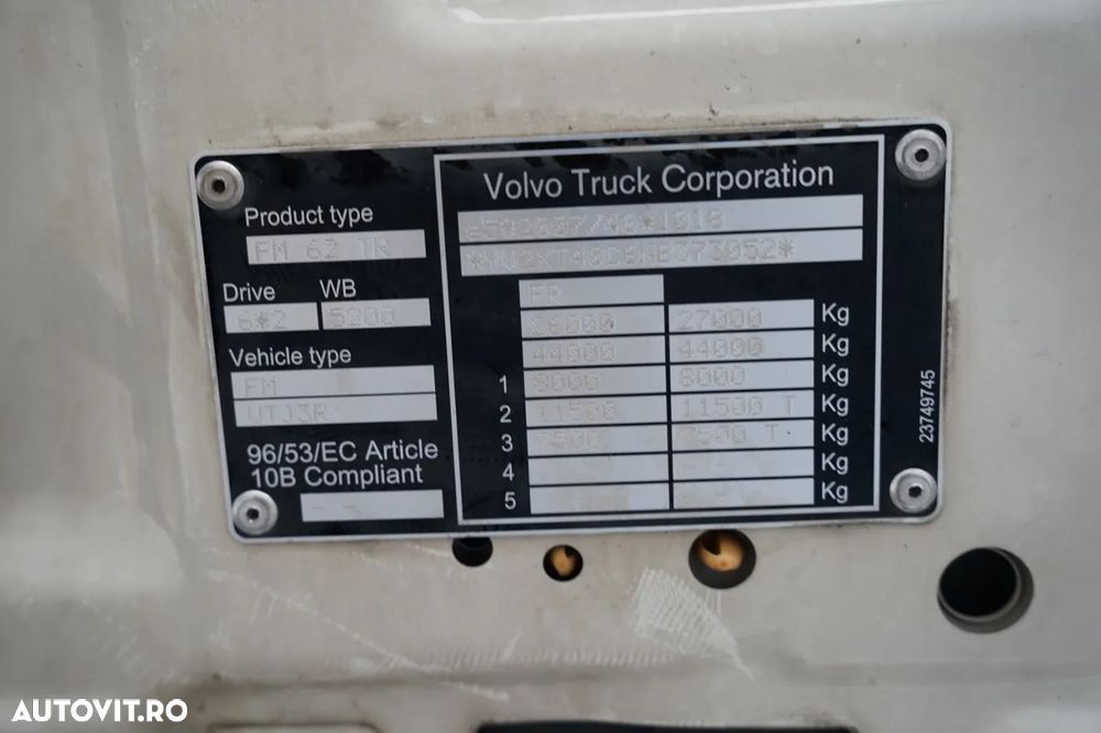 Volvo FM 500 / 6x2 / ANSAMBLU CAMION-REMORCĂ FRIGORIFIC CHERAU (ÎNCĂRCARE PRIN TRECERE) / 8,5 M + 6,8 M / CARRIER SUPRA / MULTITEMPERATURĂ / I-SHIFT / PLATFORMĂ HIDRAULICĂ DHOLLANDIA / AXĂ RIDICABILĂ ȘI VIRATOARE / - 38