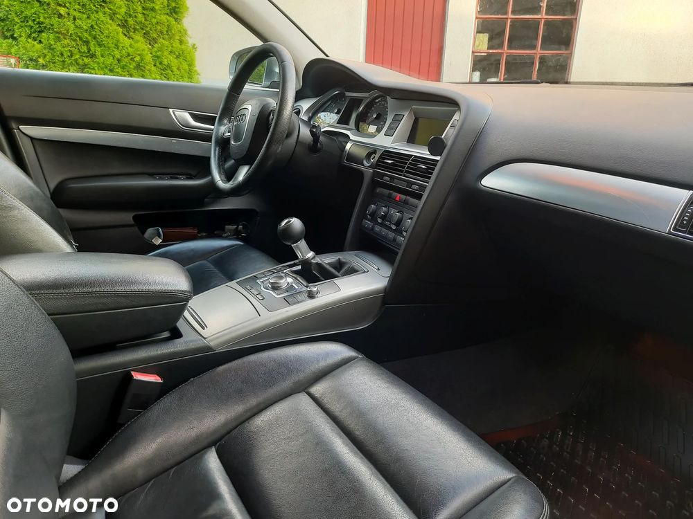 Audi A6 Limousine 2.4 - 24