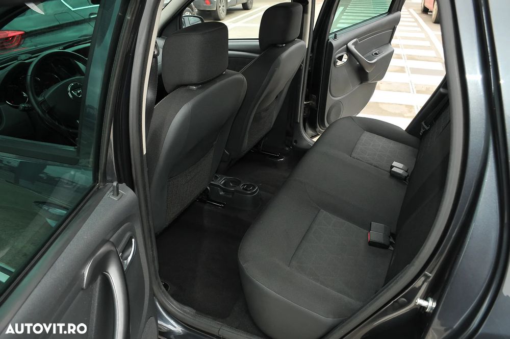 Dacia Duster 1.5 dCi 4x2 Prestige - 6