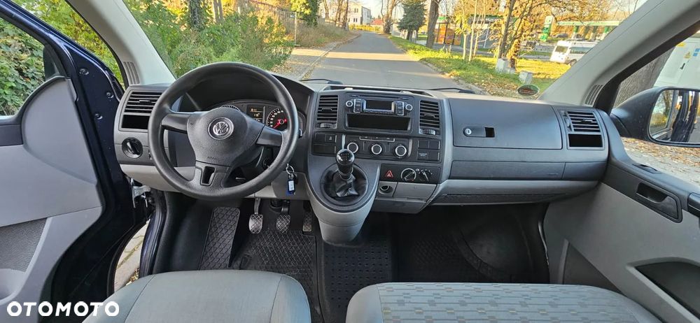Volkswagen Transporter - 11
