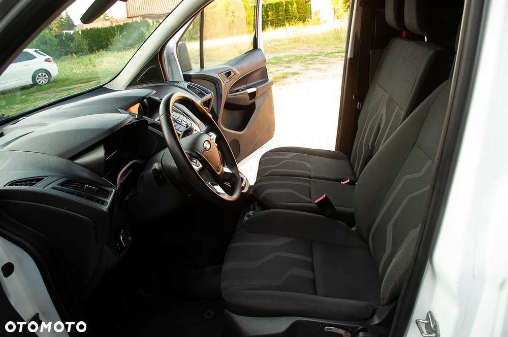 Ford Transit Connect - 33