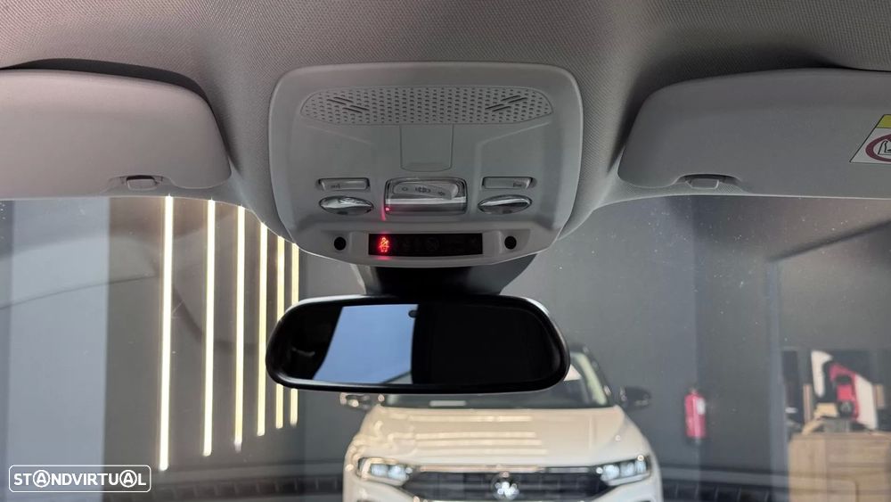 Peugeot 2008 1.2 PureTech Allure Pack - 46