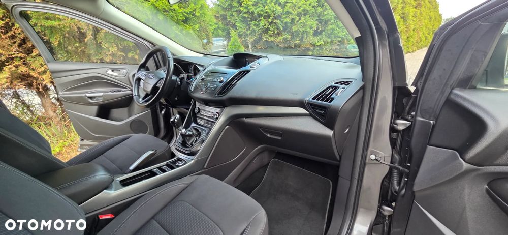 Ford Kuga 1.5 EcoBoost 2x4 Cool & Connect - 31