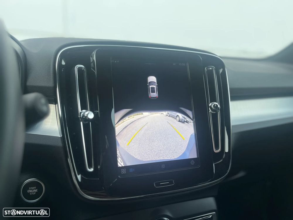 Volvo XC 40 2.0 B3 Core - 35