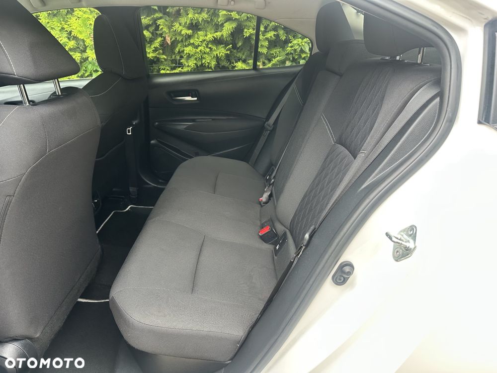 Toyota Corolla 1.8 Hybrid Comfort - 28