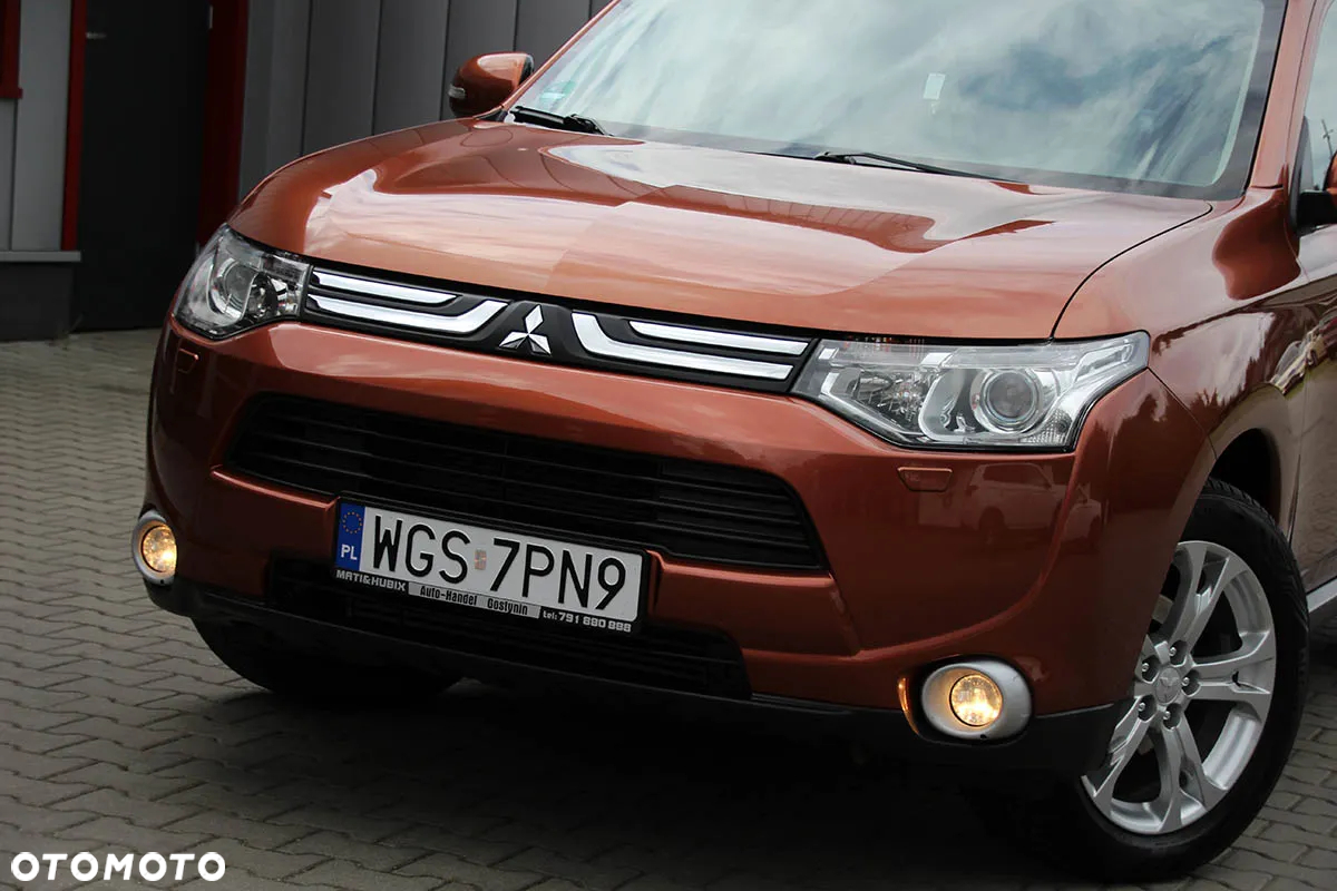 Mitsubishi Outlander 2.2 DID Intense + 4WD - 19