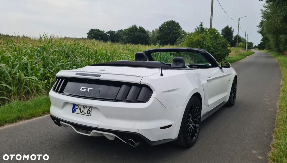 Ford Mustang 5.0 V8 GT - 4
