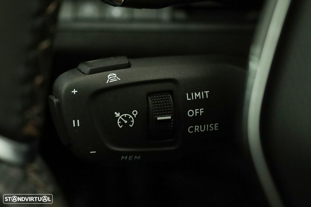 Peugeot 3008 1.2 PureTech GT EAT8 - 18