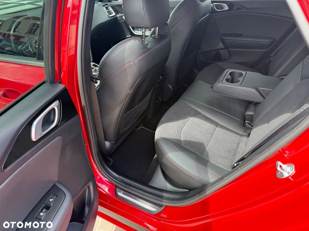 Kia ProCeed 1.6 T-GDI DCT7 OPF GT - 11