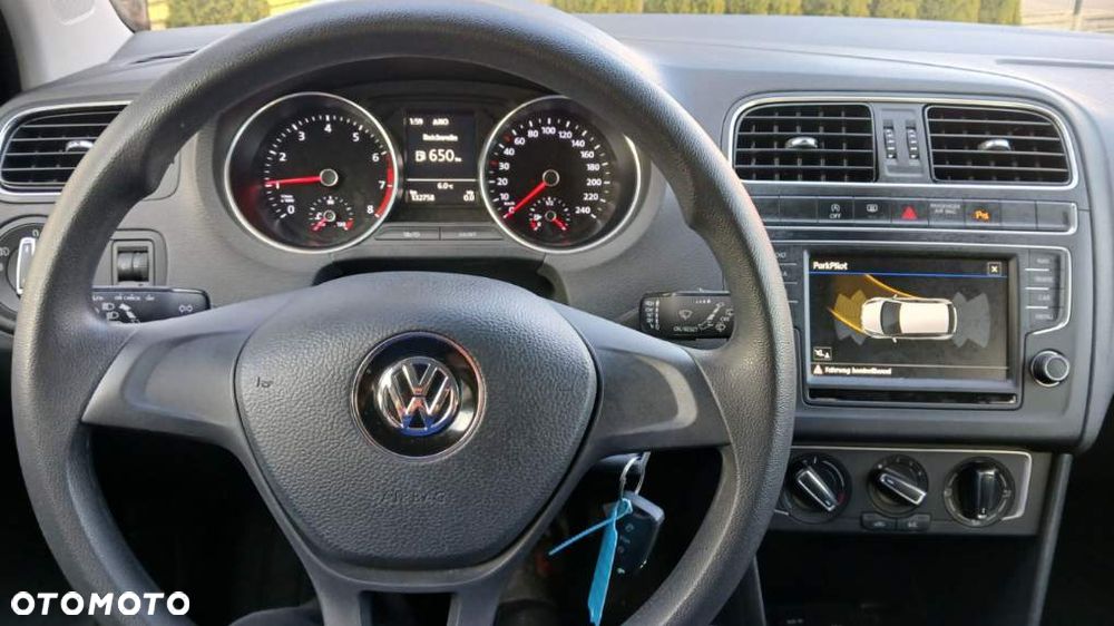 Volkswagen Polo 1.0 Comfortline - 6