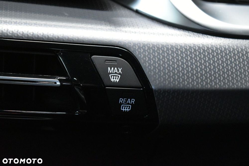 BMW X1 sDrive18i M Sport - 18