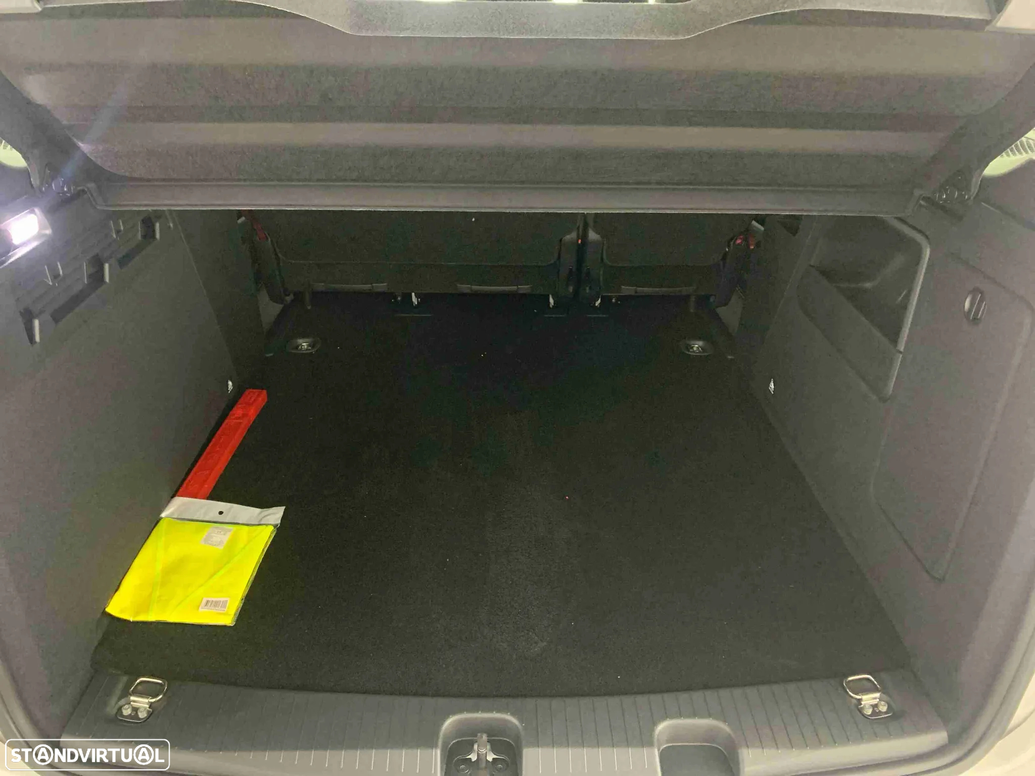VW Caddy Maxi 25 2.0 TDI - 14