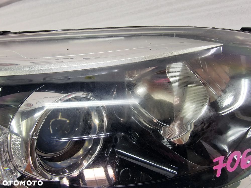 RENAULT CAPTUR 12- ŁADNA PRAWA LAMPA PRZEDNIA PRZÓD , NR 260100947R , NR AUKCJI LA706 - 5