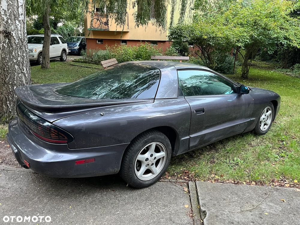 Pontiac Firebird Standard - 4