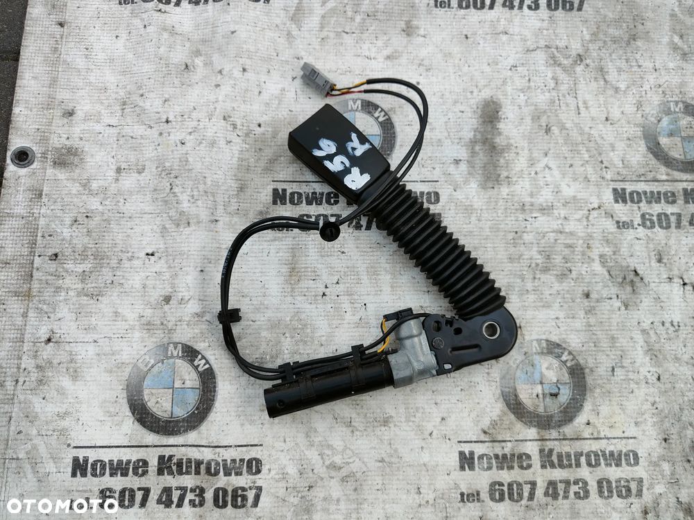 MINI Cooper R55 R56 R57 R58 R60 Napinacz pasa prawy przedni przód 7211592 - 2