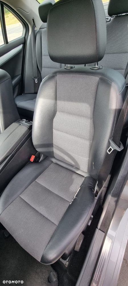 Mercedes-Benz Klasa C 220 CDI Avantgarde - 8