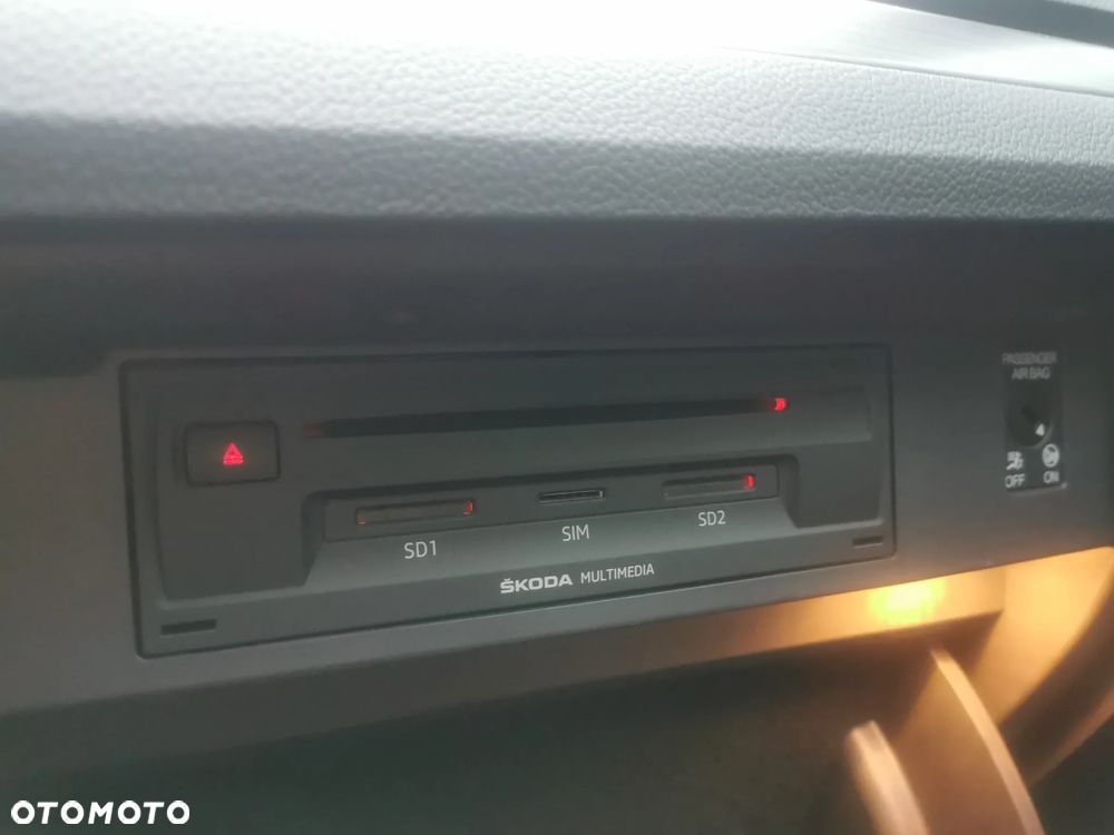 Skoda Superb 2.0 TDI DSG Premium Edition - 30