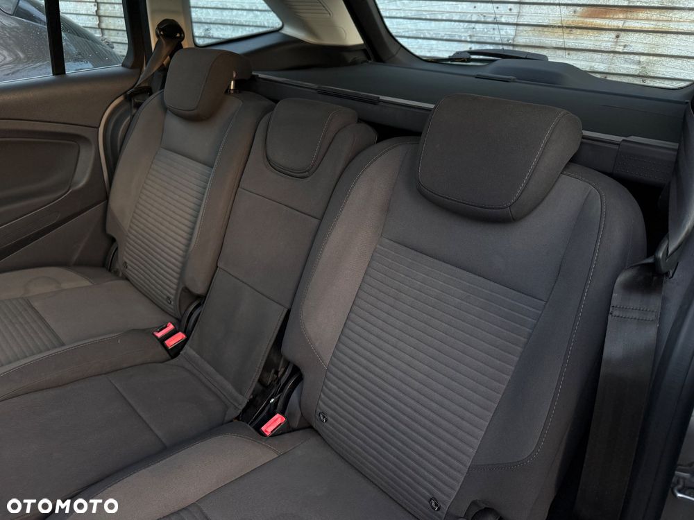 Ford Grand C-MAX - 17