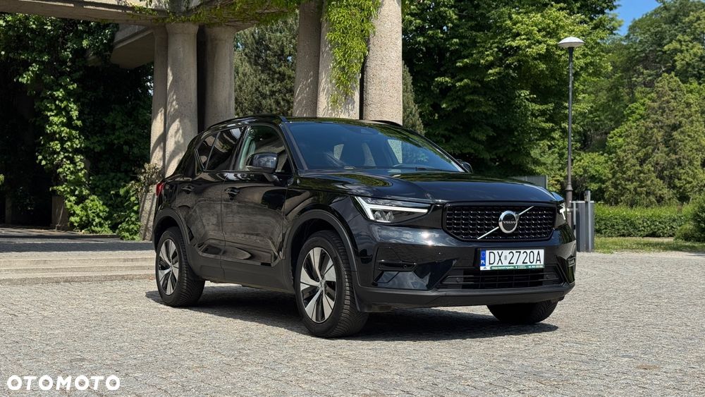 Volvo XC 40 T2 Plus Dark - 1