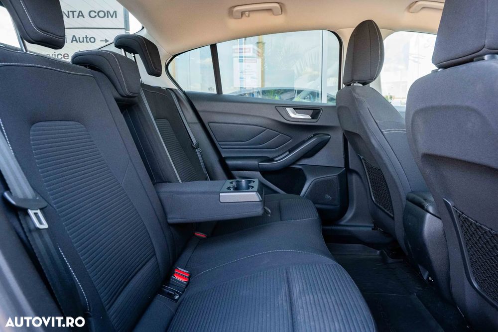 Ford Focus 1.0 EcoBoost Titanium Business - 24
