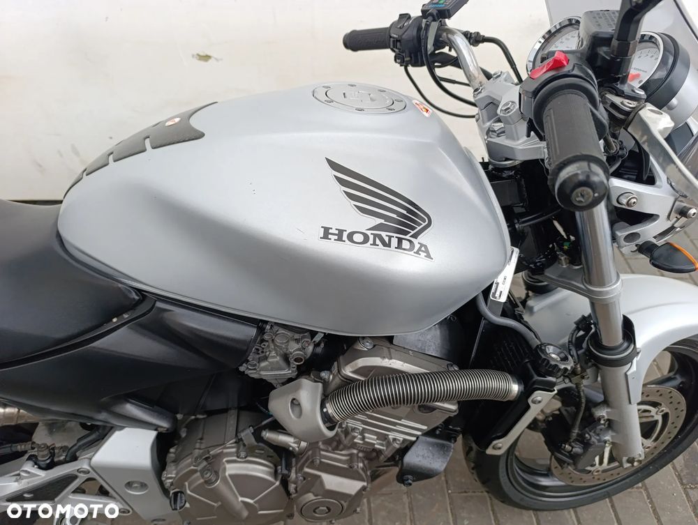 Honda Hornet - 26