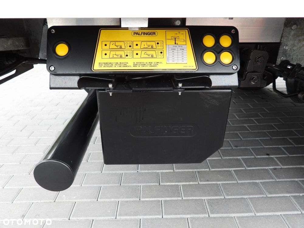 Iveco DAILY 35S18 PLANDEKA WINDA 8 PALET WEBASTO TEMPOMAT LEDY KLIMATYZACJA  180KM - 27