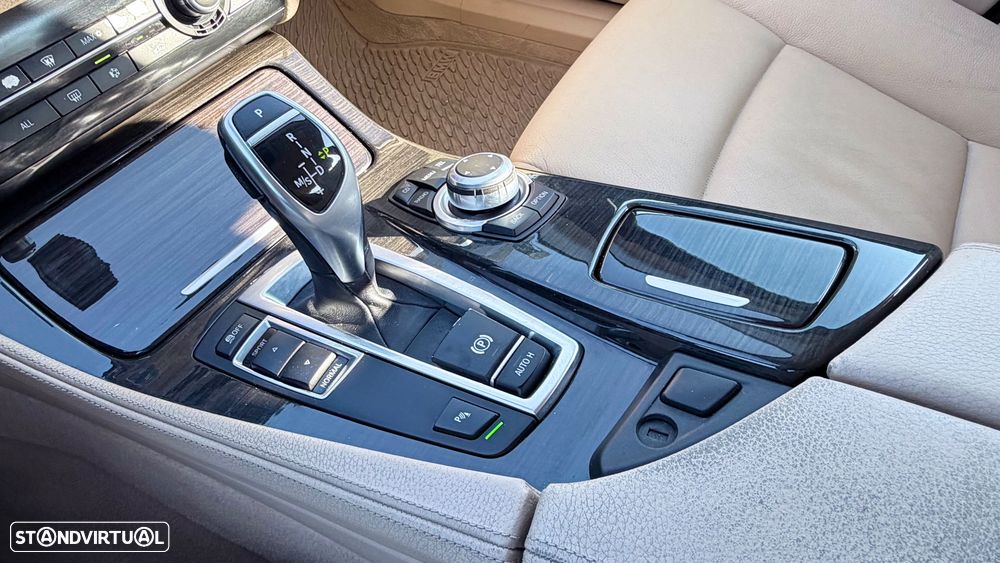 BMW 530 d Auto - 16