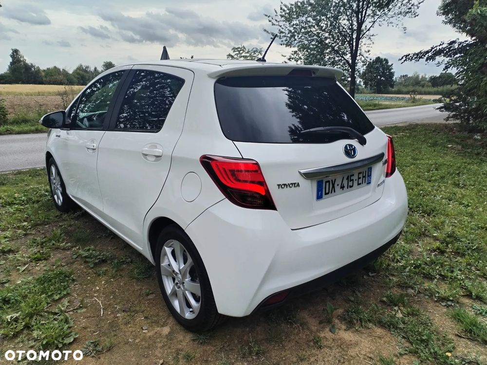 Toyota Yaris 1.5 VVT-i Comfort mit Design Paket - 6