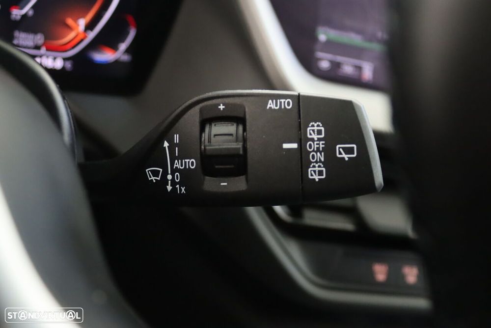 BMW 116 d Pack Desportivo M Auto - 15