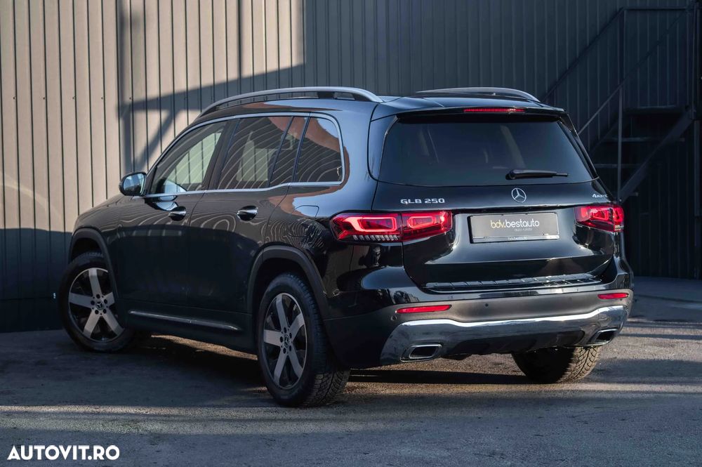 Mercedes-Benz GLB 250 4MATIC Aut. - 6