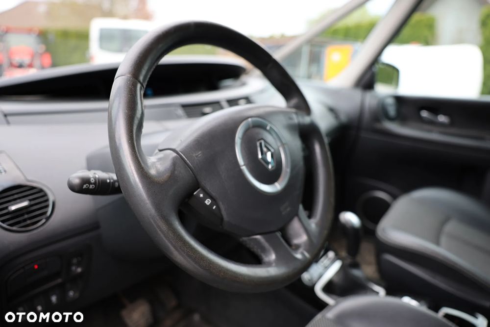 Renault Espace 2.0 dCi Impulsion - 12