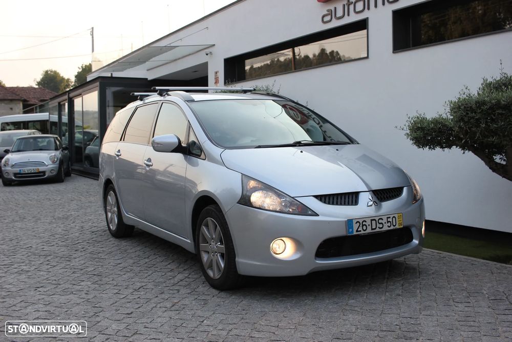 Mitsubishi Grandis 2.0 DI-D Sport - 4