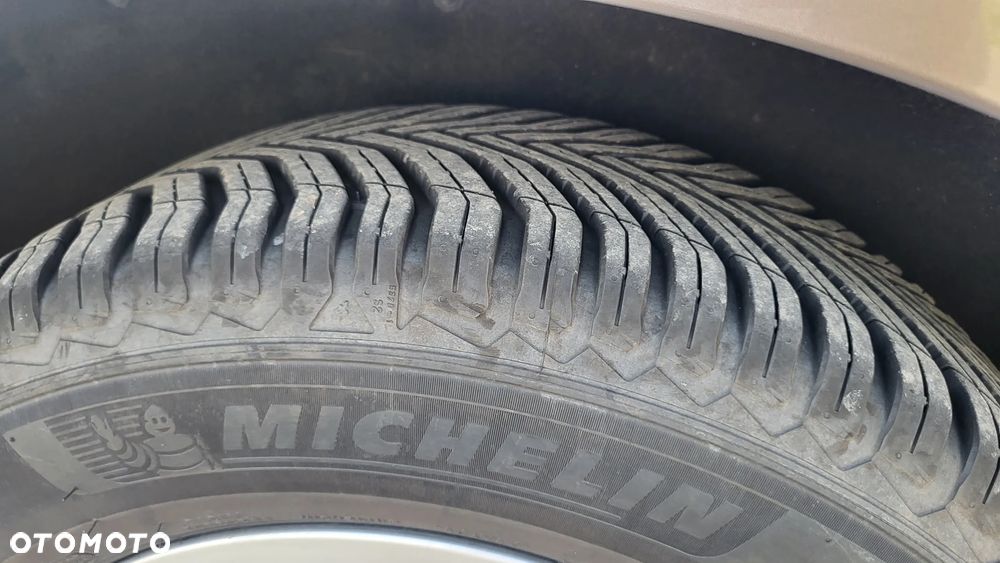 Chrysler Pacifica - 26