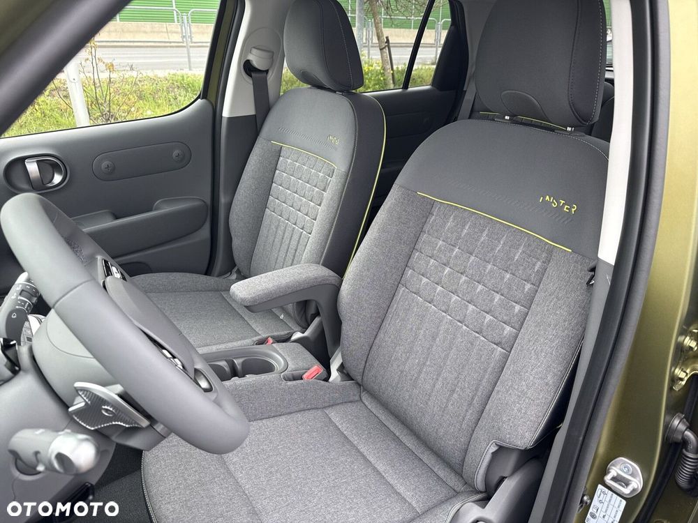 Hyundai Inster 49kWh Cross - 12