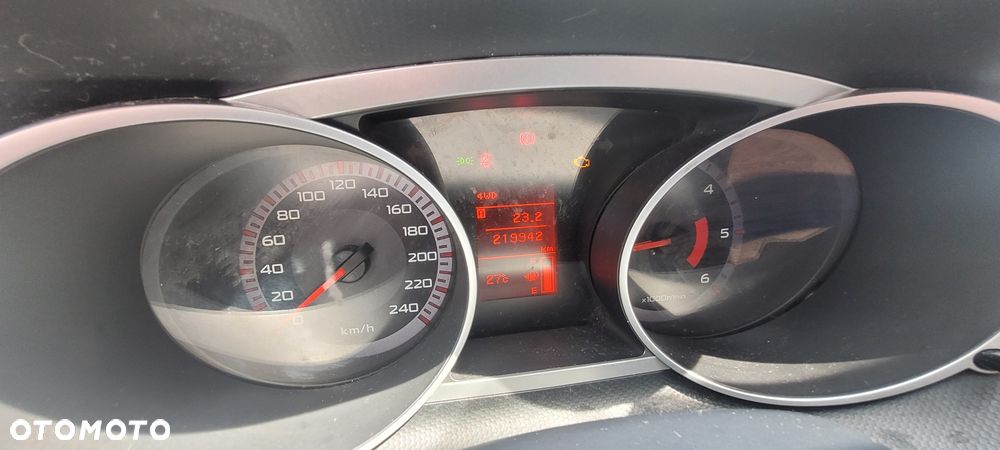 Mitsubishi Outlander - 5