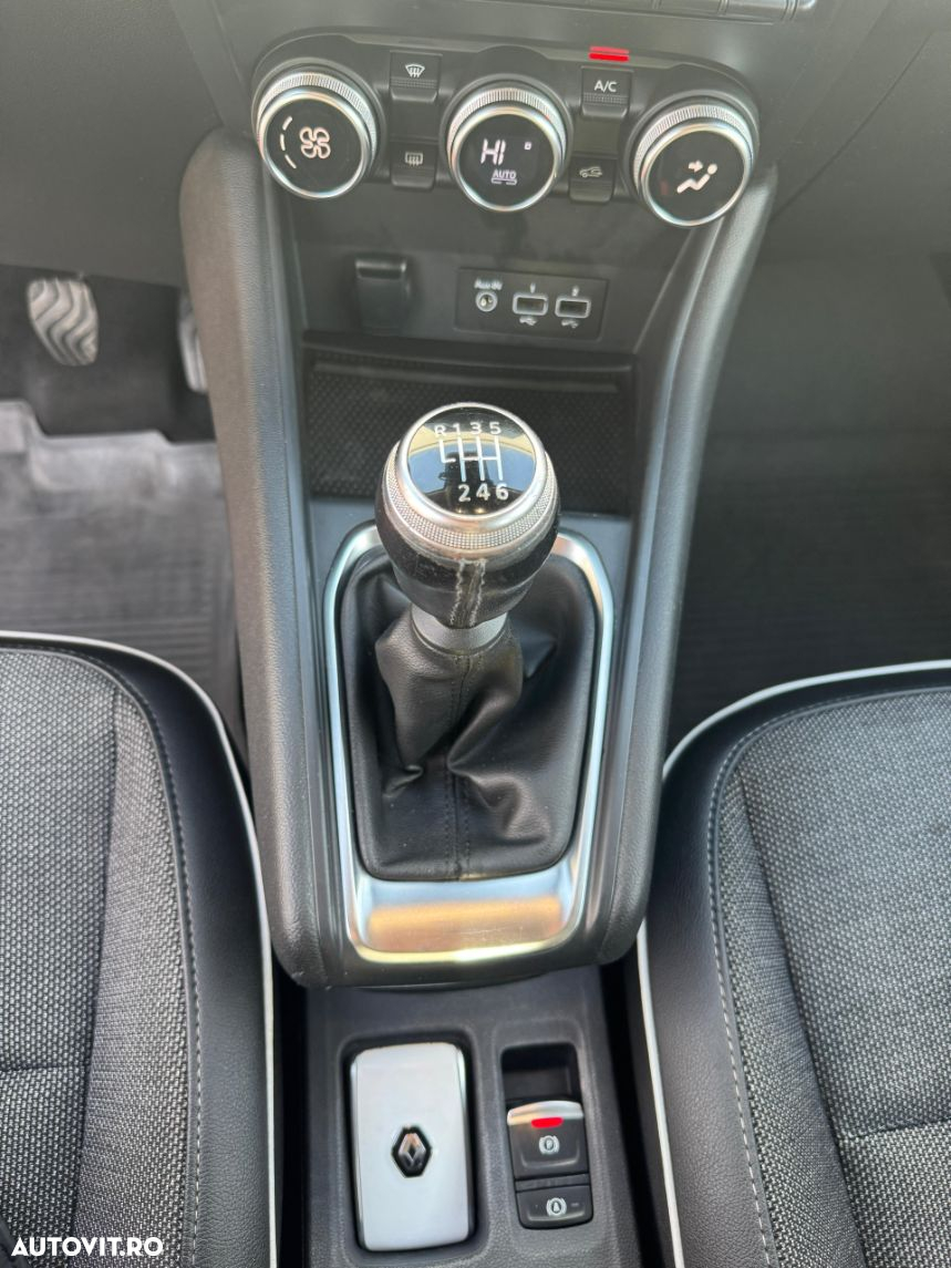 Renault Captur - 15