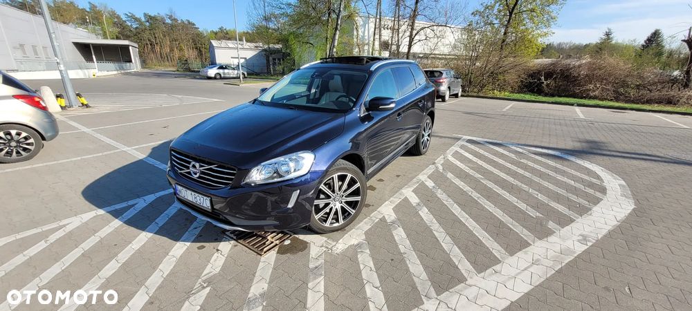 Volvo XC 60 T5 Drive-E Ocean Race - 17