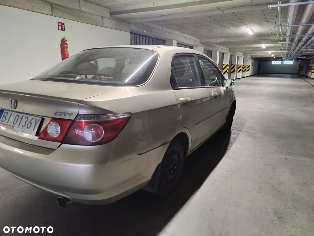 Honda City 1.4 Comfort - 6