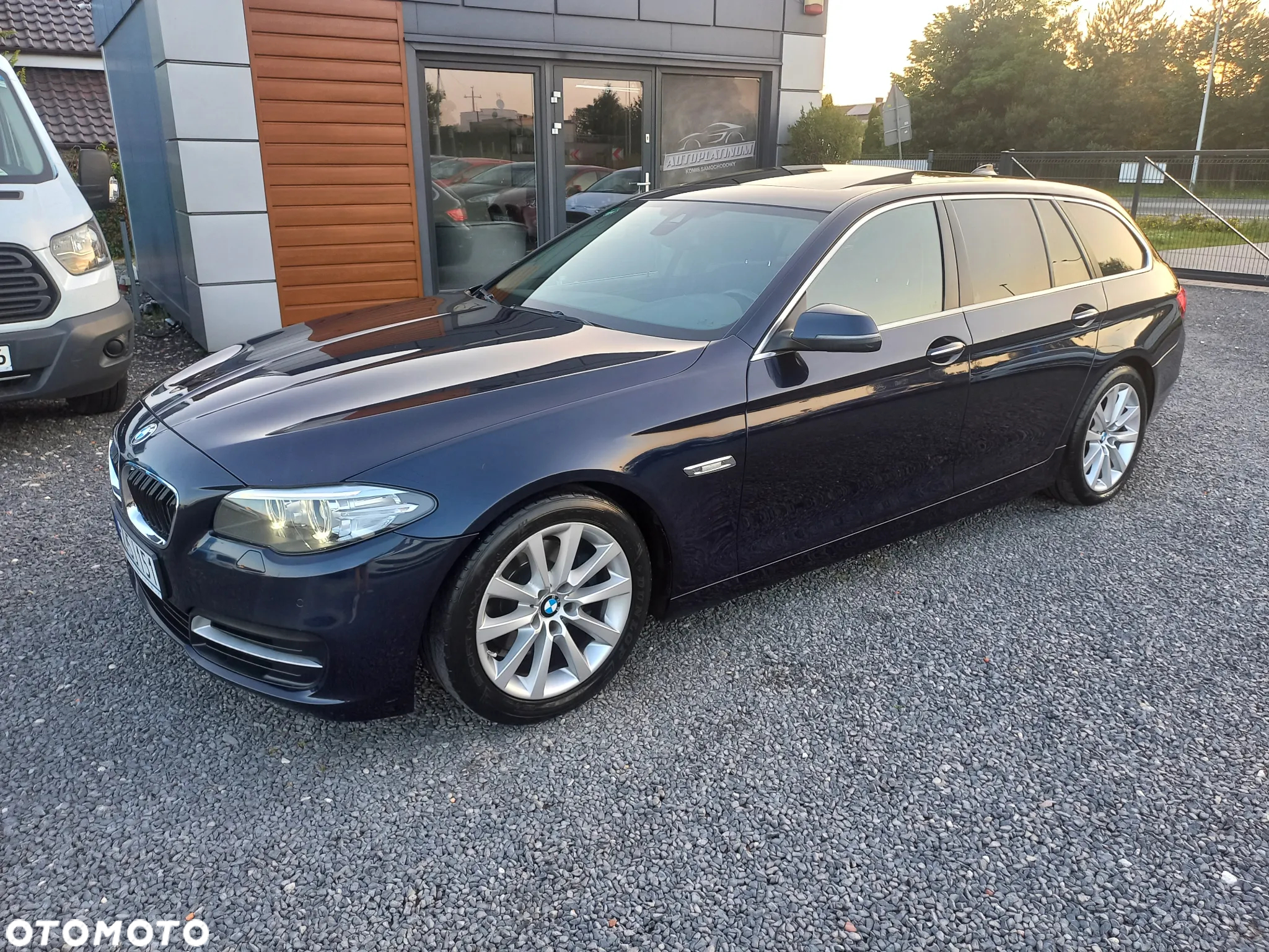 BMW Seria 5 520d Touring - 2