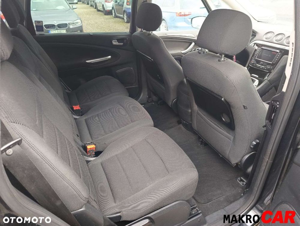 Ford S-Max - 10