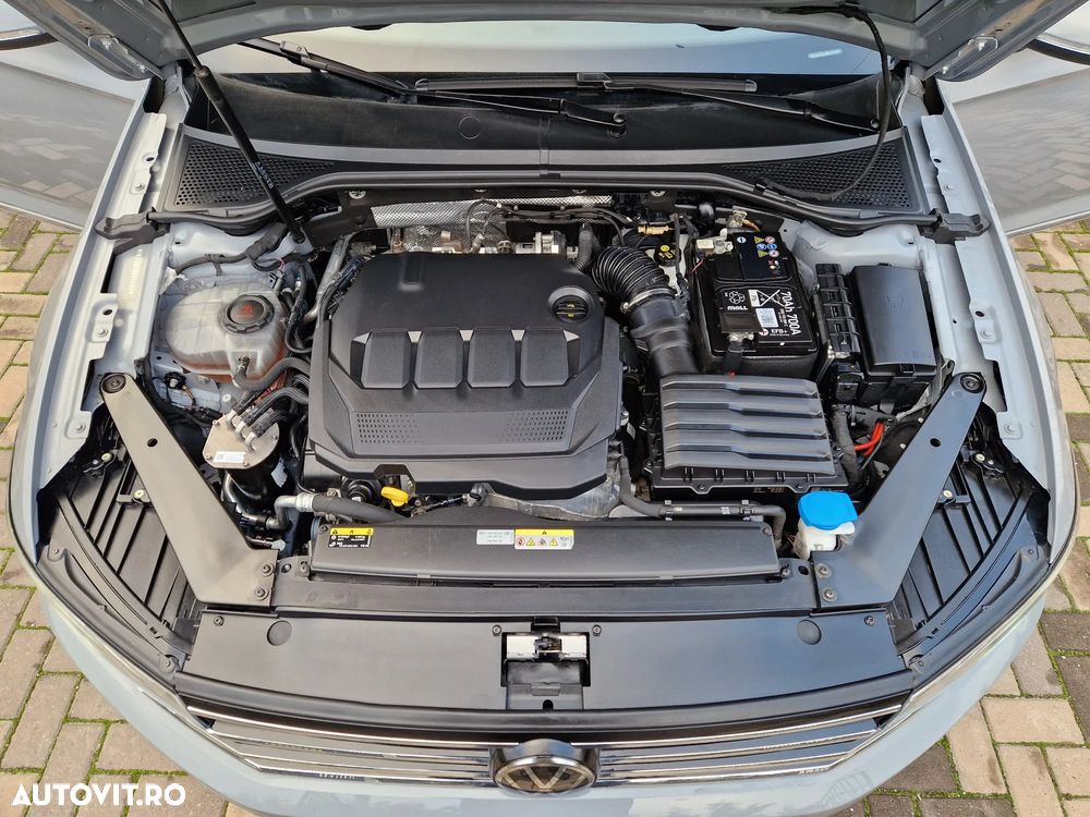 Volkswagen Passat 2.0 TDI DSG 4Mot Highline - 32