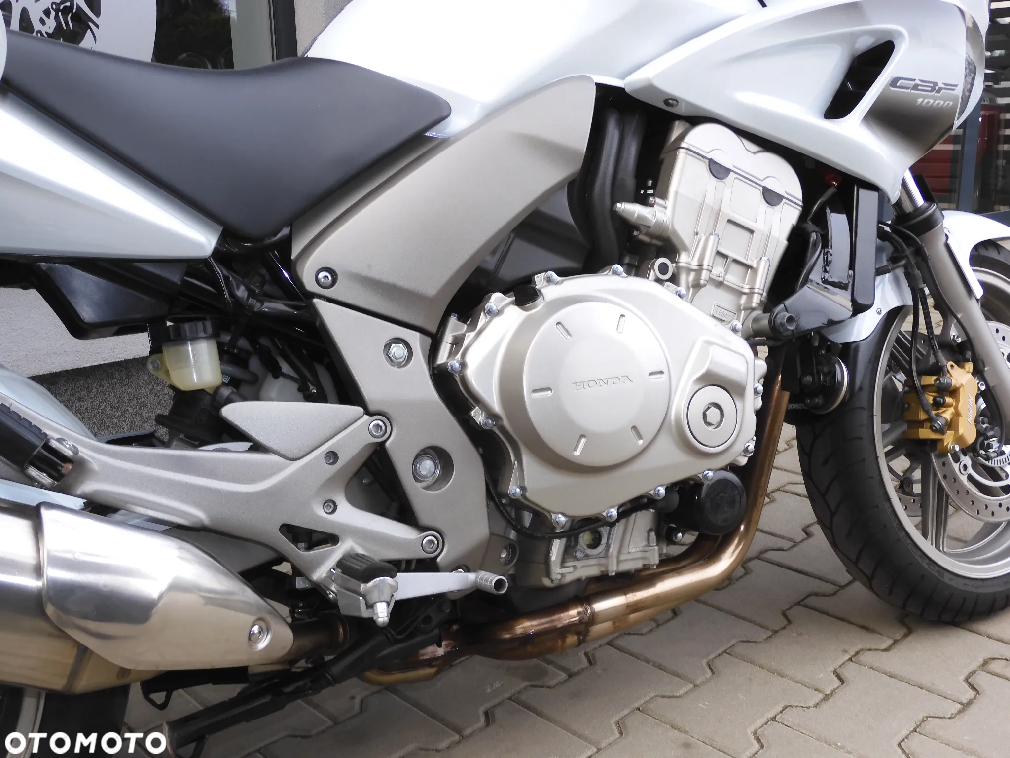 Honda CBF - 12