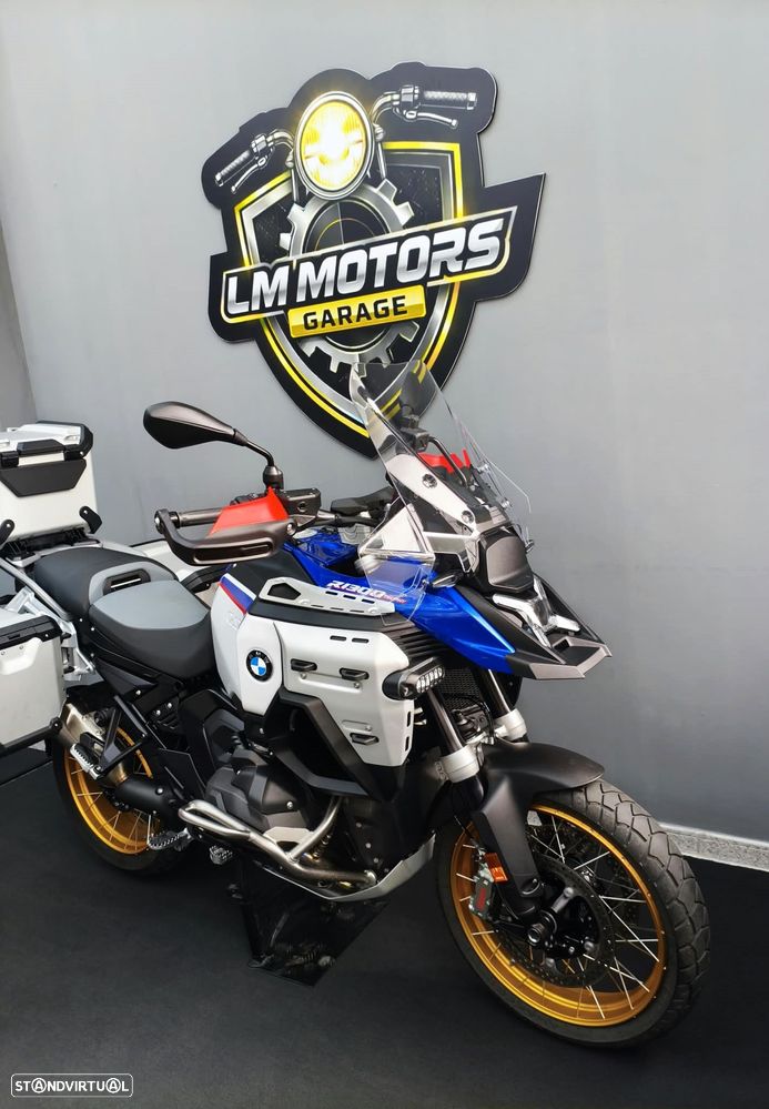 BMW R 1300 GS Adventure Trophy - 2